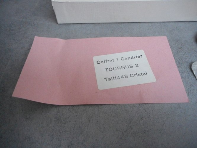 CENDRIER NEUF EN BOITE BAYEL TOURNUS 2