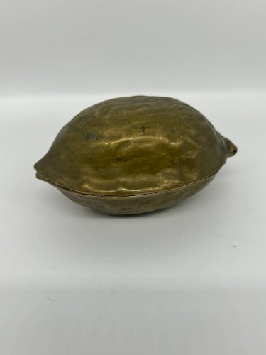 Cendrier noix en laiton