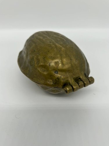 Cendrier noix en laiton