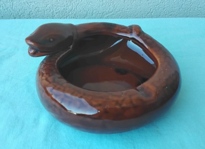 Cendrier serpent
