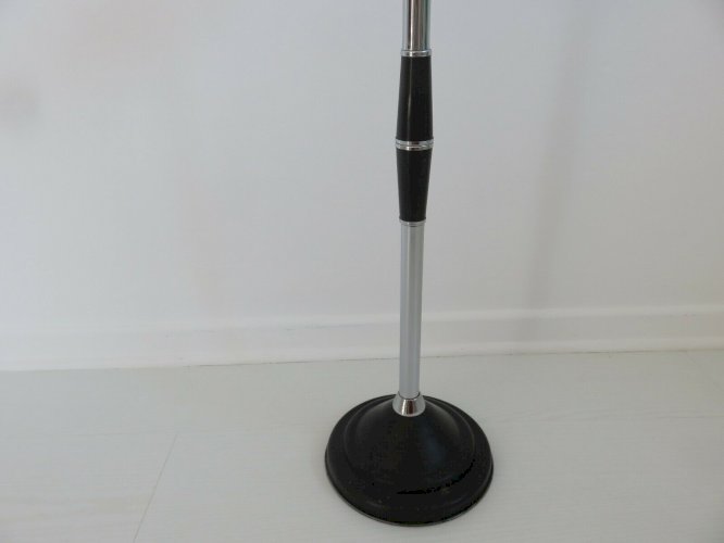 CENDRIER SUR PIED EN METAL CHROME, METAL LAQUE ET BAKELITE ANNEES 50 60 VINTAGE