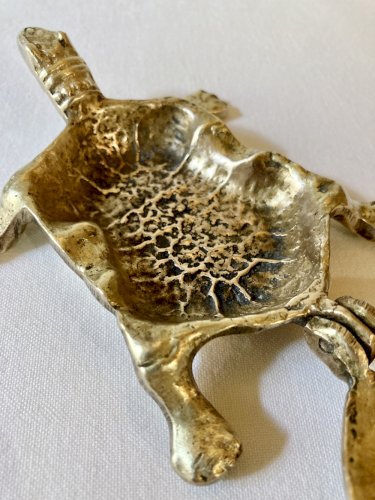 Cendrier tortue en laiton, années 1970
