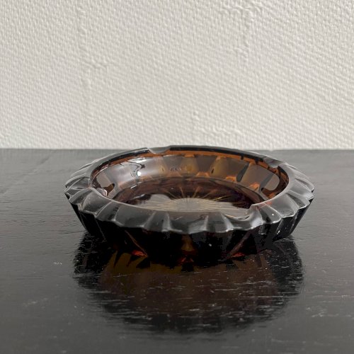 Cendrier verre ambré