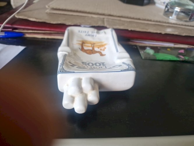 cendrier vide poche grand modele camel filters 8 x 16 cm