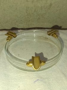 cendrier vintage en verre avec support laiton en bon etat