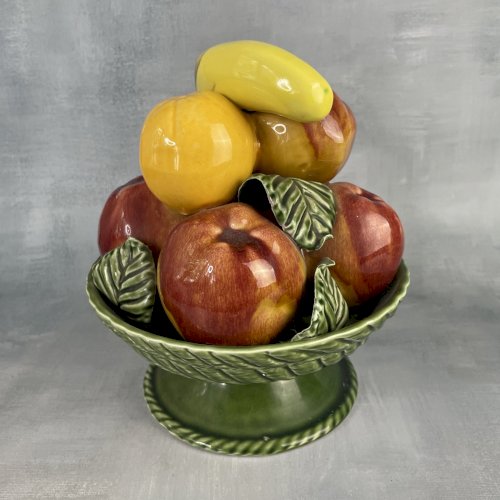 Centre de table corbeille coupe de fruits pomme banane trompe l'oeil barbotine