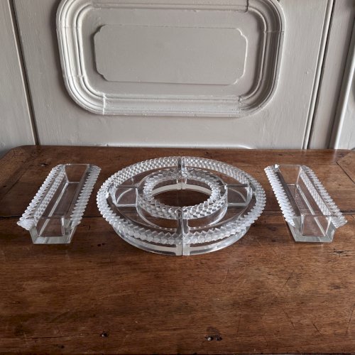 Centre de table par Lalique France modèle Valenciennes M3764