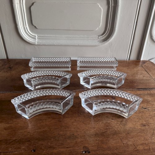 Centre de table par Lalique France modèle Valenciennes M3764