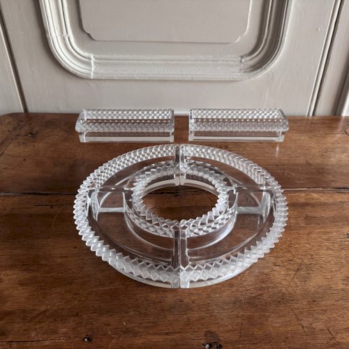 Centre de table par Lalique France modèle Valenciennes M3764