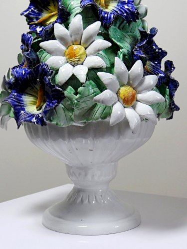 Centre de table trompe l'oeil faïence Italienne vintage corbeille de fleurs