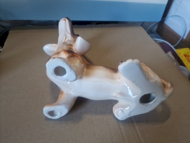 CERAMIQUE - CHIEN TECKEL -H 18 cm X 20 cm