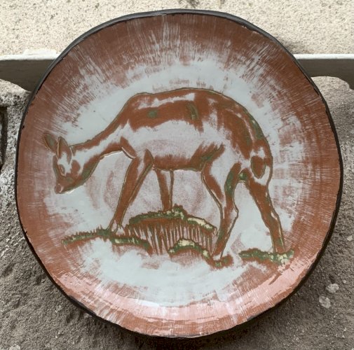 Céramique cynégétique sgraffito émaillé daté 1952 signé belle estampille canidé