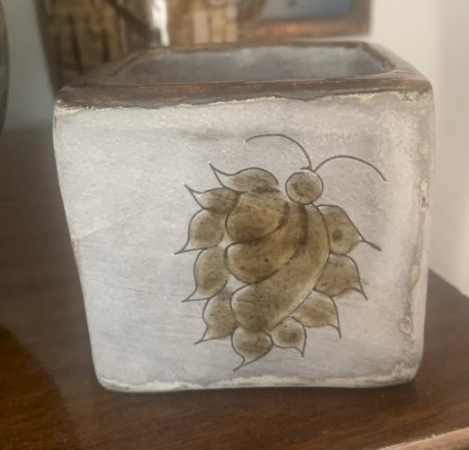 Céramique de Vallauris 1960's petit cache pot vase signé Alain Maunier