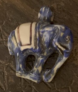 Céramique vintage 1960's pendentif à l'éléphant Vallauris Accolay