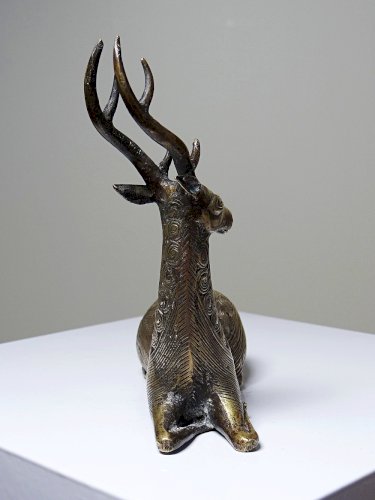 Cerf couché décoratif en laiton Dhokra Inde vintage artisanal