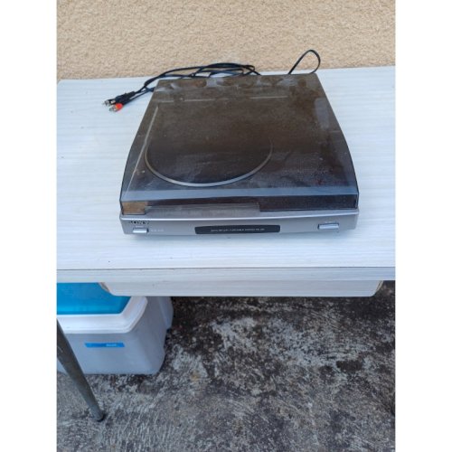 Chaine Sony Cassette , Radio , CD et Tourne disque