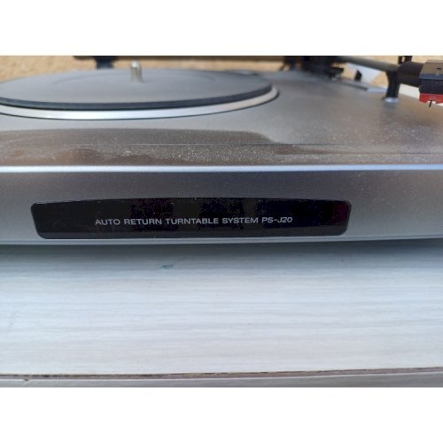 Chaine Sony Cassette , Radio , CD et Tourne disque