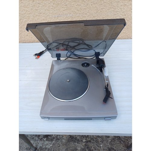 Chaine Sony Cassette , Radio , CD et Tourne disque