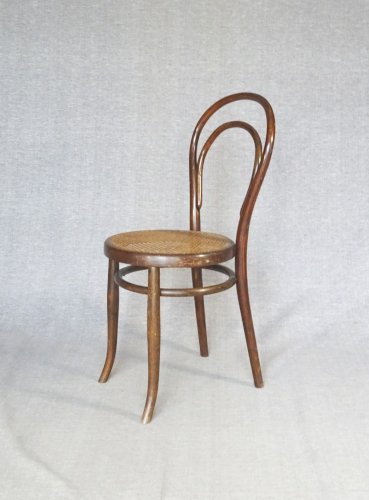 Chaise bistro UNGVAR 1900,n°14 1/2 assise d'origine No Thonet