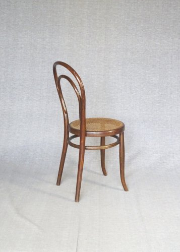 Chaise bistro UNGVAR 1900,n°14 1/2 assise d'origine No Thonet