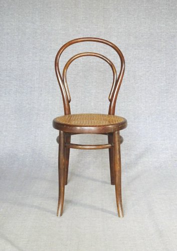 Chaise bistro UNGVAR 1900,n°14 1/2 assise d'origine No Thonet