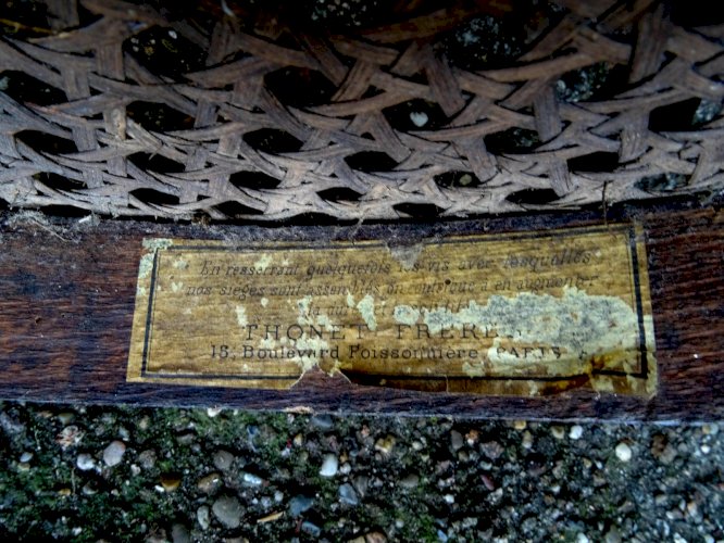 Chaise bistrot N°20 par Thonet , façon palissandre, vers1890