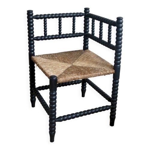 Chaise d’angle ancienne en bois tourné noir et assise en paille