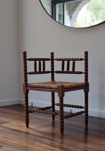 Chaise dangle ancienne en bois tourné