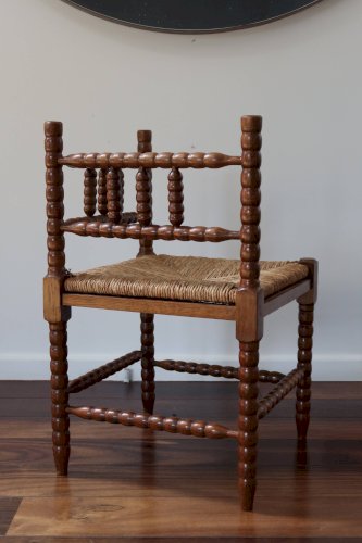 Chaise dangle ancienne en bois tourné