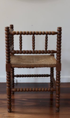 Chaise dangle ancienne en bois tourné