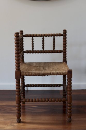 Chaise dangle ancienne en bois tourné