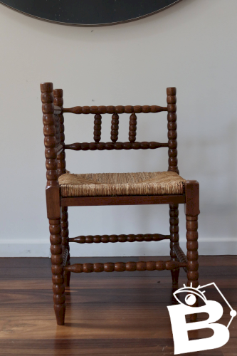 Chaise dangle ancienne en bois tourné