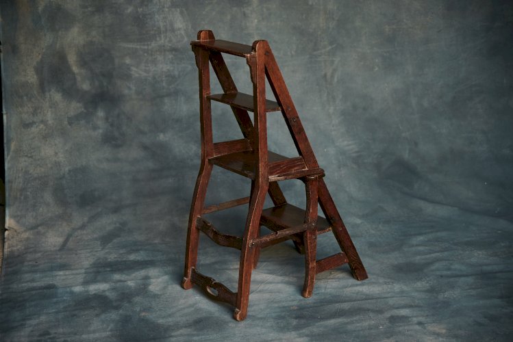 ? Chaise de libraire escabeau pliante en bois massif