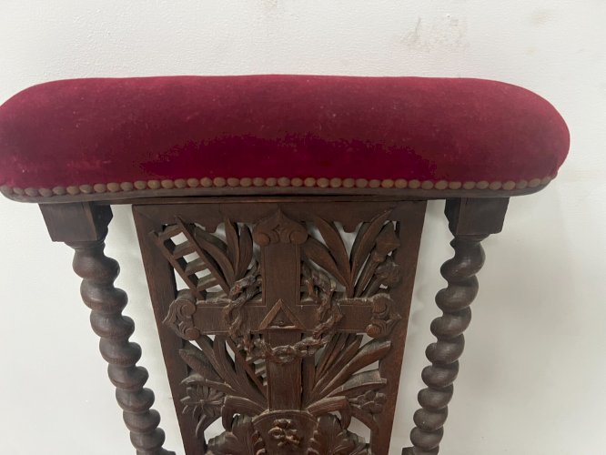 Chaise de prière Louis Philippe en chene massif XIX siècle
