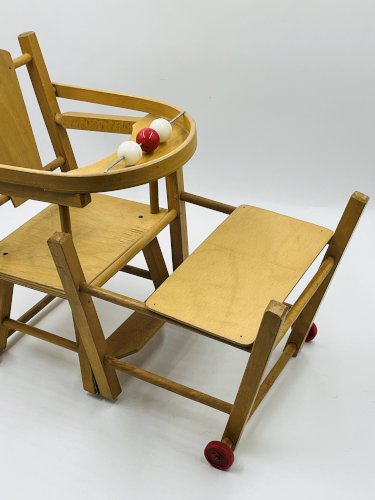 Chaise haute poupée vintage en bois transformable trotteur