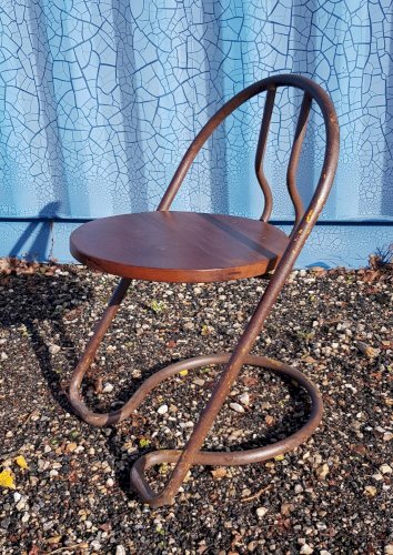 Chaise industrielle en métal