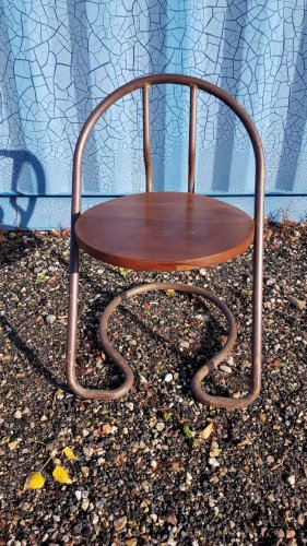 Chaise industrielle en métal