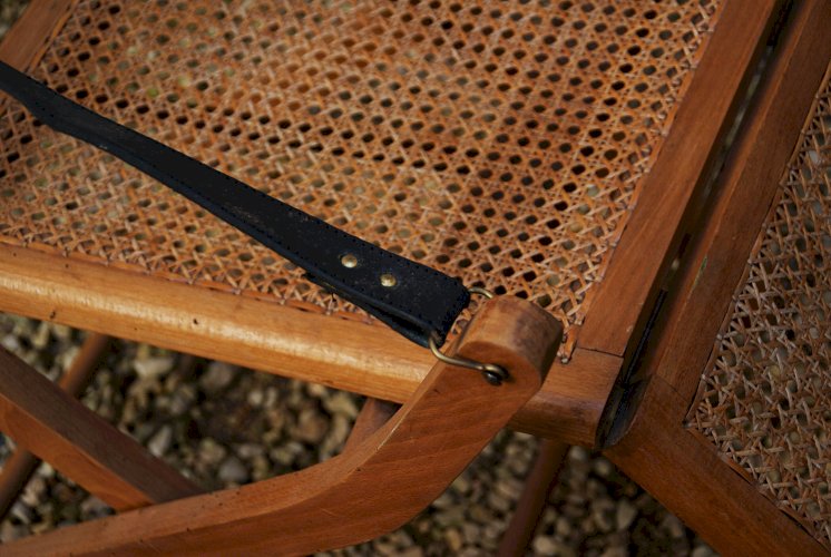 Chaise longue cannée XIXème siècle de style colonial