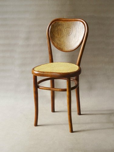 Chaise N°28 " cœur " bistrot , bentwood - No Thonet - 1890 -