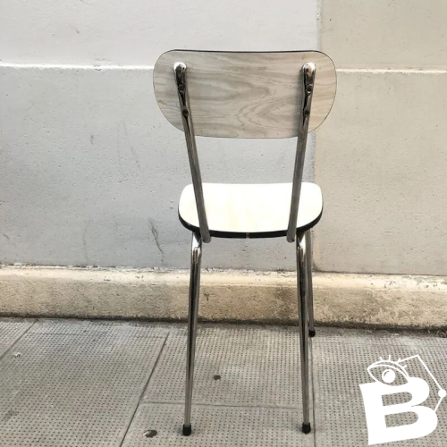 Chaise vintage en formica