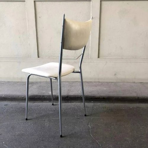Chaise vintage skaï crème