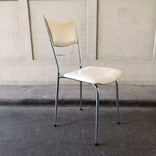 Chaise vintage skaï crème