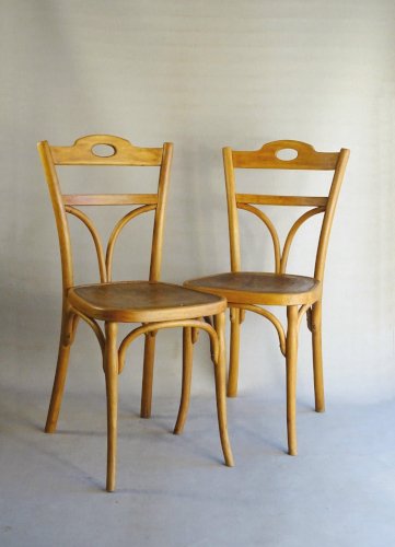 Chaises Bistrot KOHN N°187, vers 1905 , assise à 5 fleurs de Lys, no Thonet
