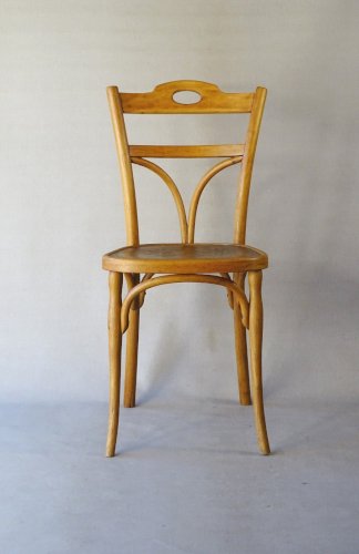 Chaises Bistrot KOHN N°187, vers 1905 , assise à 5 fleurs de Lys, no Thonet
