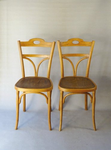 Chaises Bistrot KOHN N°187, vers 1905 , assise à 5 fleurs de Lys, no Thonet