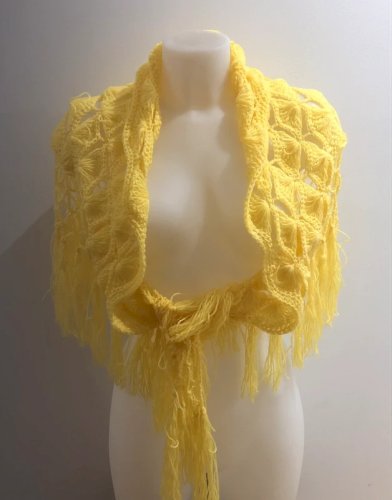 Châle jaune en laine vintage fait main