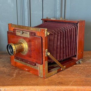 Chambre photographique en acajou H. Mackenstein Paris L9320