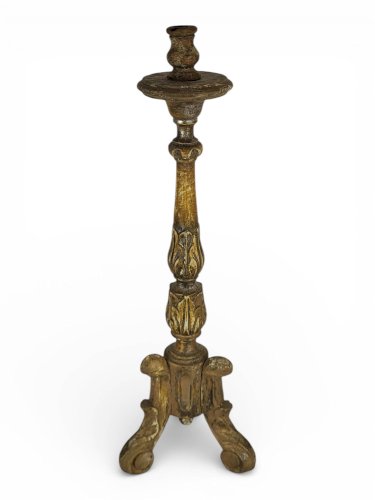 Chandelier en bois doré