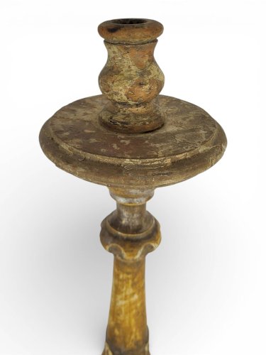 Chandelier en bois doré