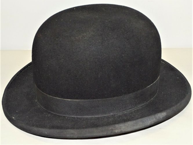 -CHAPEAU MELON ANCIEN THE AIRE Fabriqué pour A CHABENAT COGNAC